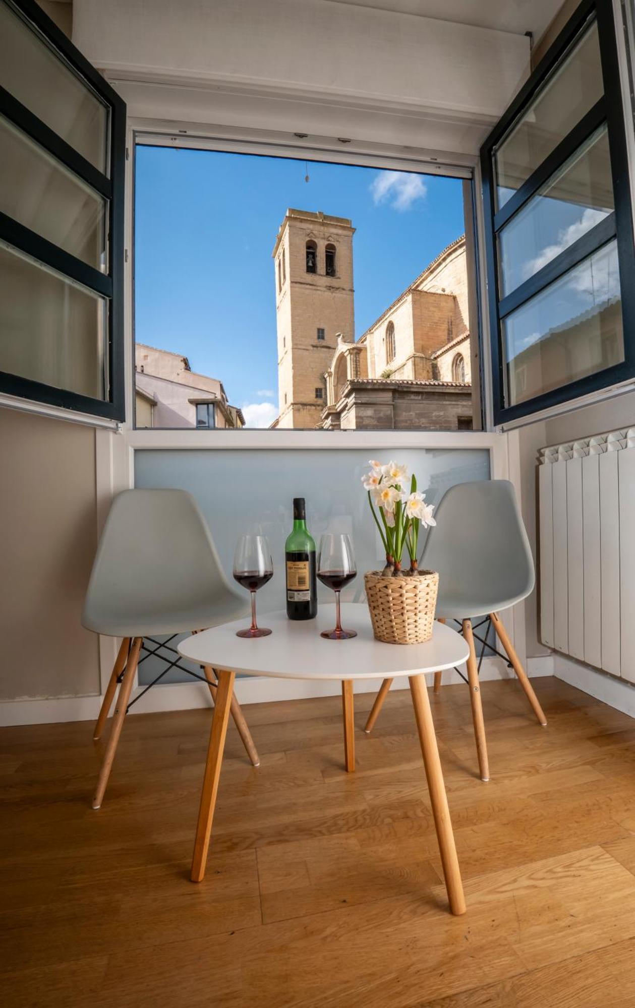 Santiago Tower Aire Ac Casco Antiguo By Apartamentos Логроньйо Екстер'єр фото